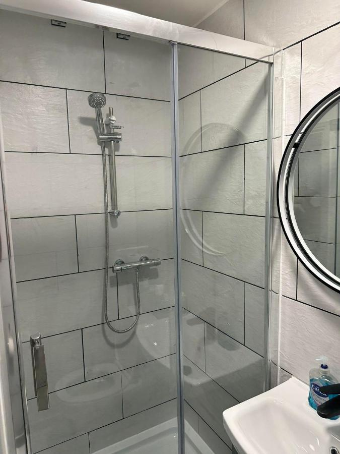 Charming Studio Apartment In Londyn Zewnętrze zdjęcie